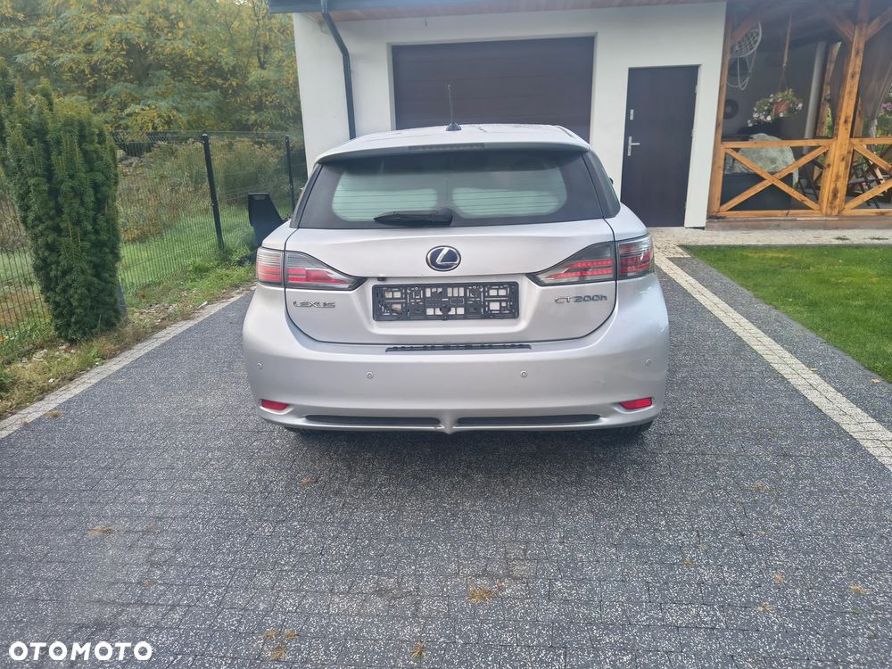 Lexus CT - 3