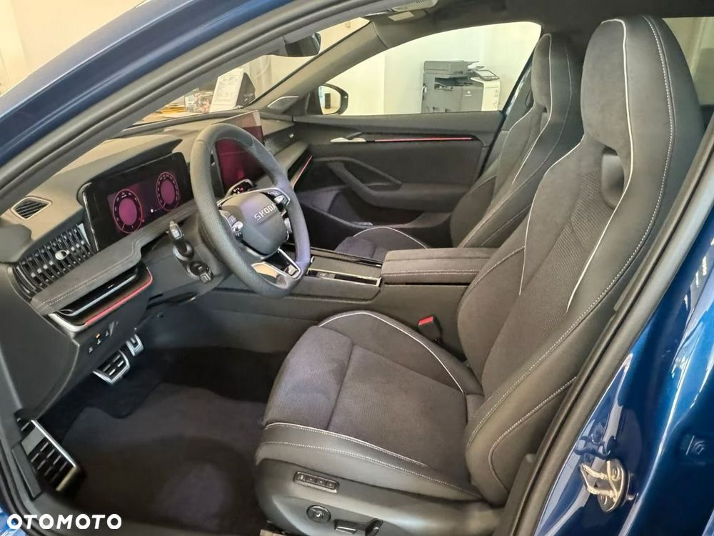 Skoda Superb 2.0 TDI SCR Sportline DSG - 9