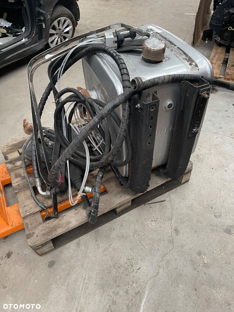 MAN SCANIA HYDRAULIKA DWUSTOPNIOWA KPL POD SILOS