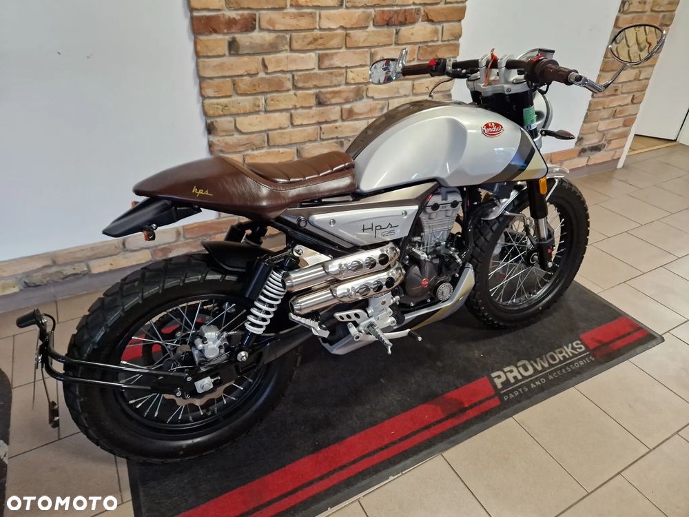 Mondial HPS 125 - 4