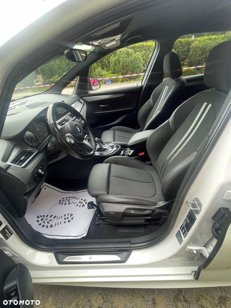 BMW Seria 2 218d M Sport - 6