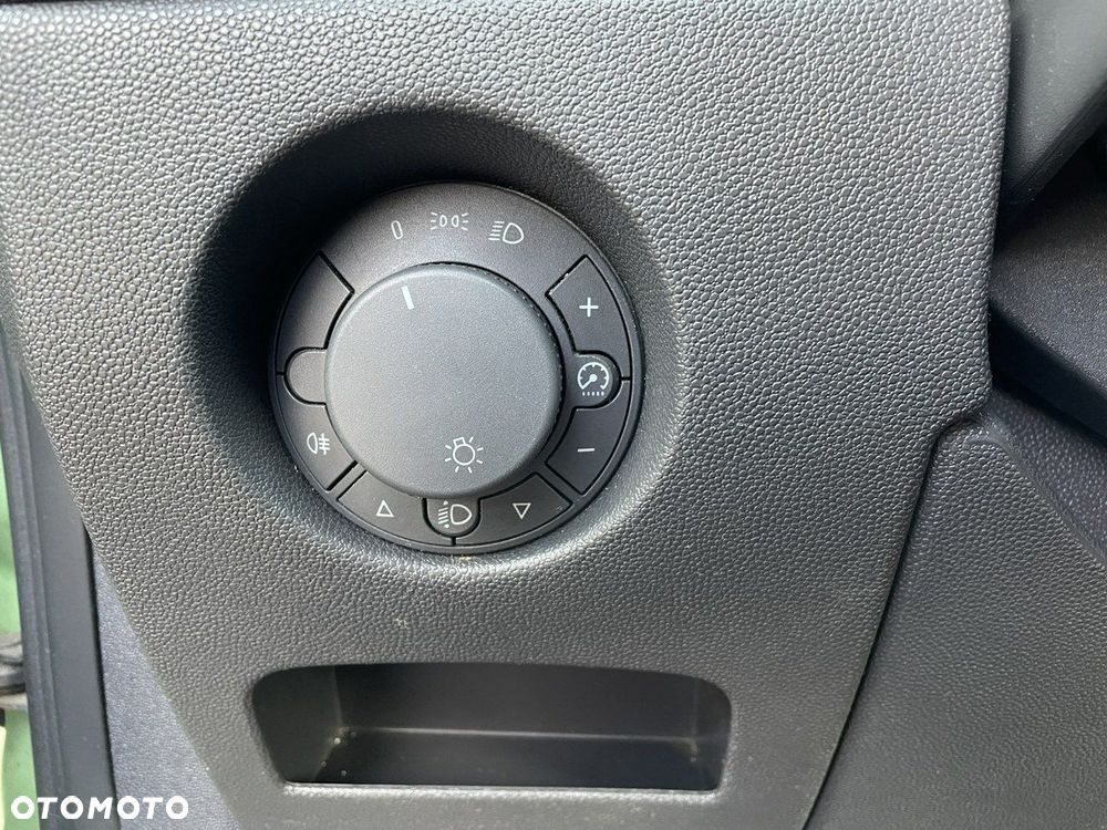 Opel Corsa - 20