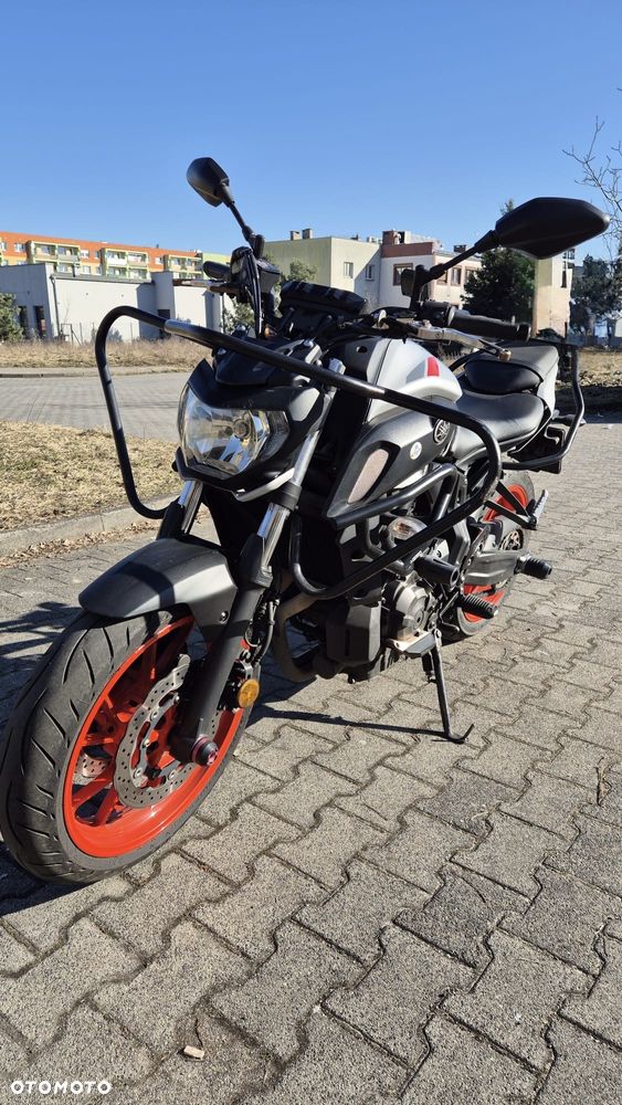 Yamaha MT - 7