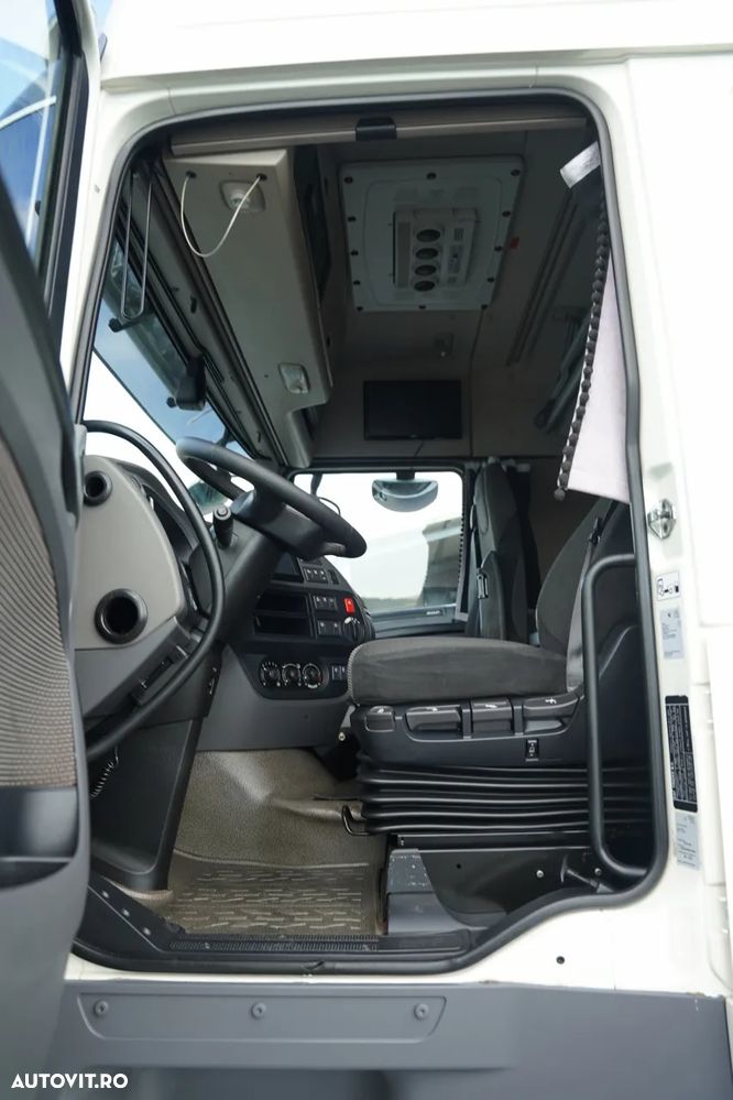 DAF XF 460 / 6x2 / PRELATĂ CULISANTĂ - 9,4 m / CAMION RIGID / PLATFORMĂ HIDRAULICĂ DHOLLANDIA - 1.500 kg /  I- PARK COOL / PODEA REZISTENTĂ (HEAVY-DUTY) / - 26