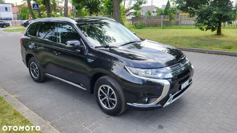 Mitsubishi Outlander 2.0 4WD Top - 8