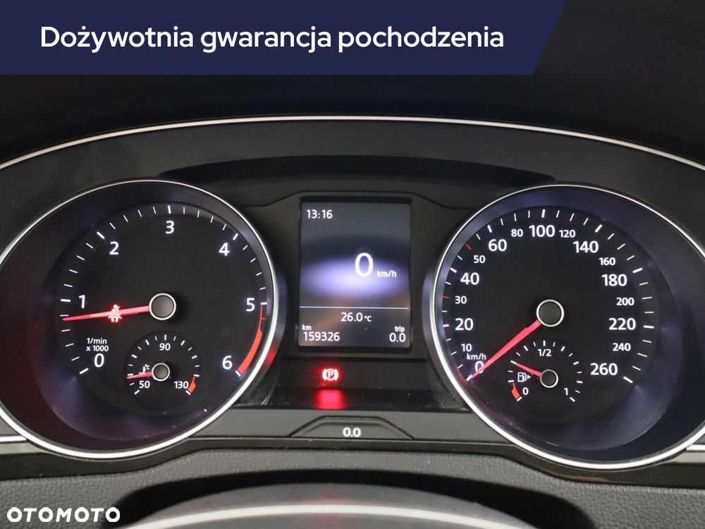 Volkswagen Passat - 13