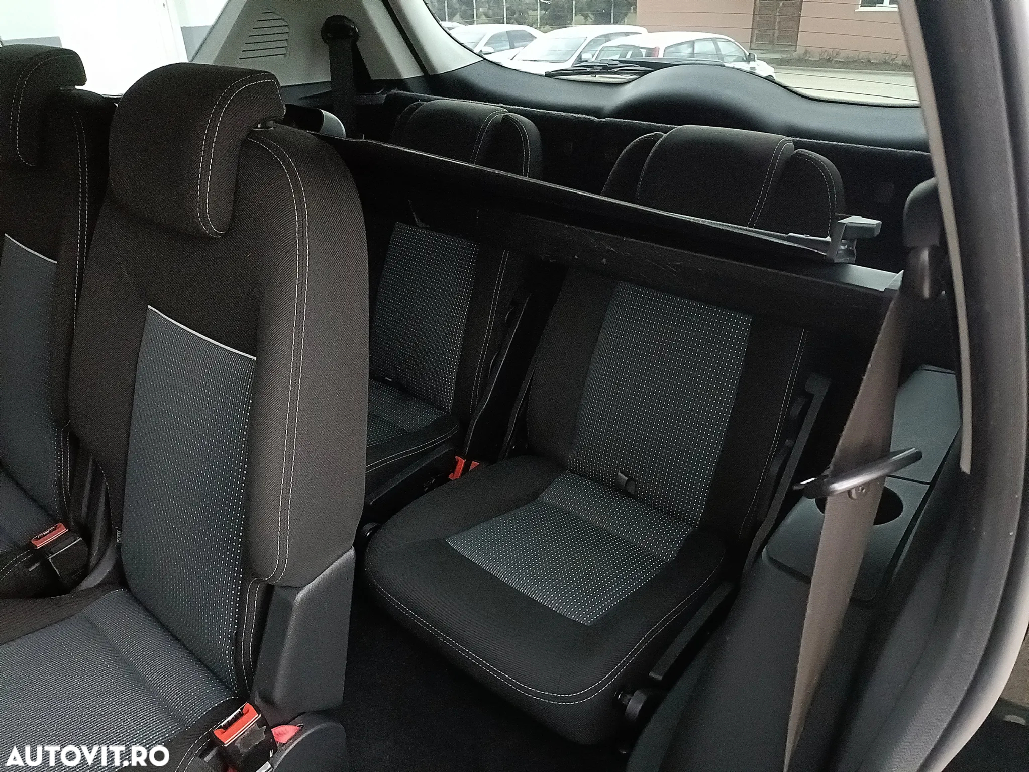 Ford S-Max 2.0 TDCi Trend - 14
