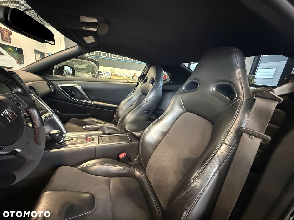 Nissan GT-R Black Edition - 7