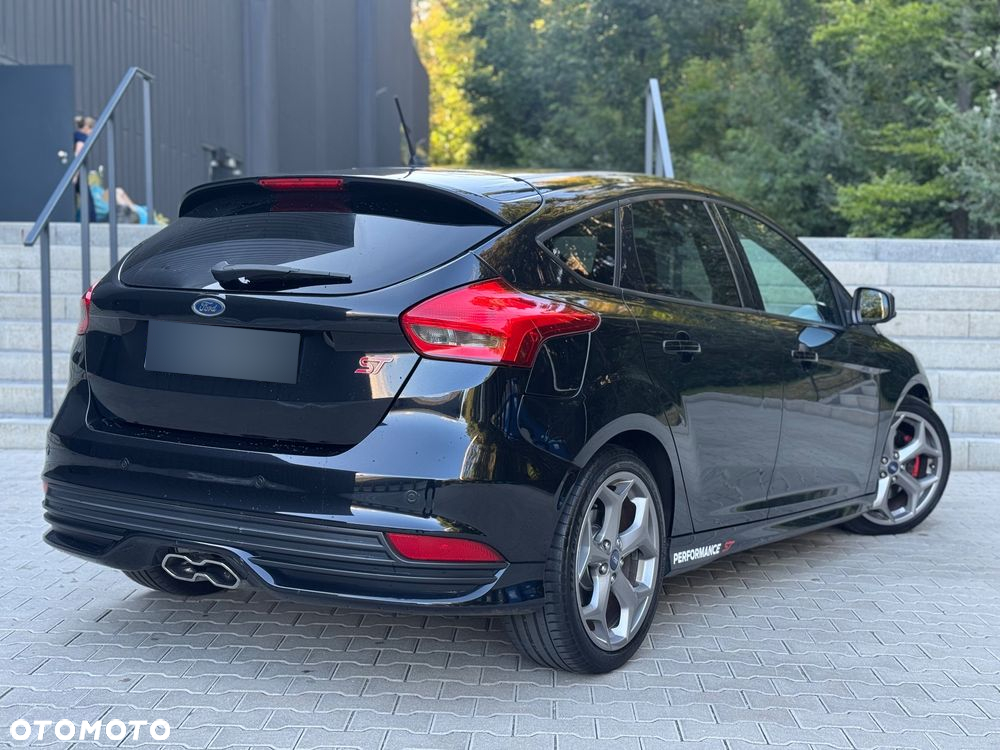Ford Focus 2.0 TDCi ST-2 - 13