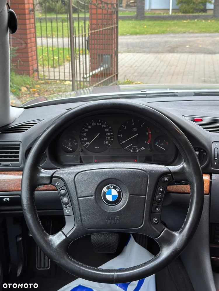 BMW Seria 7 730d - 11