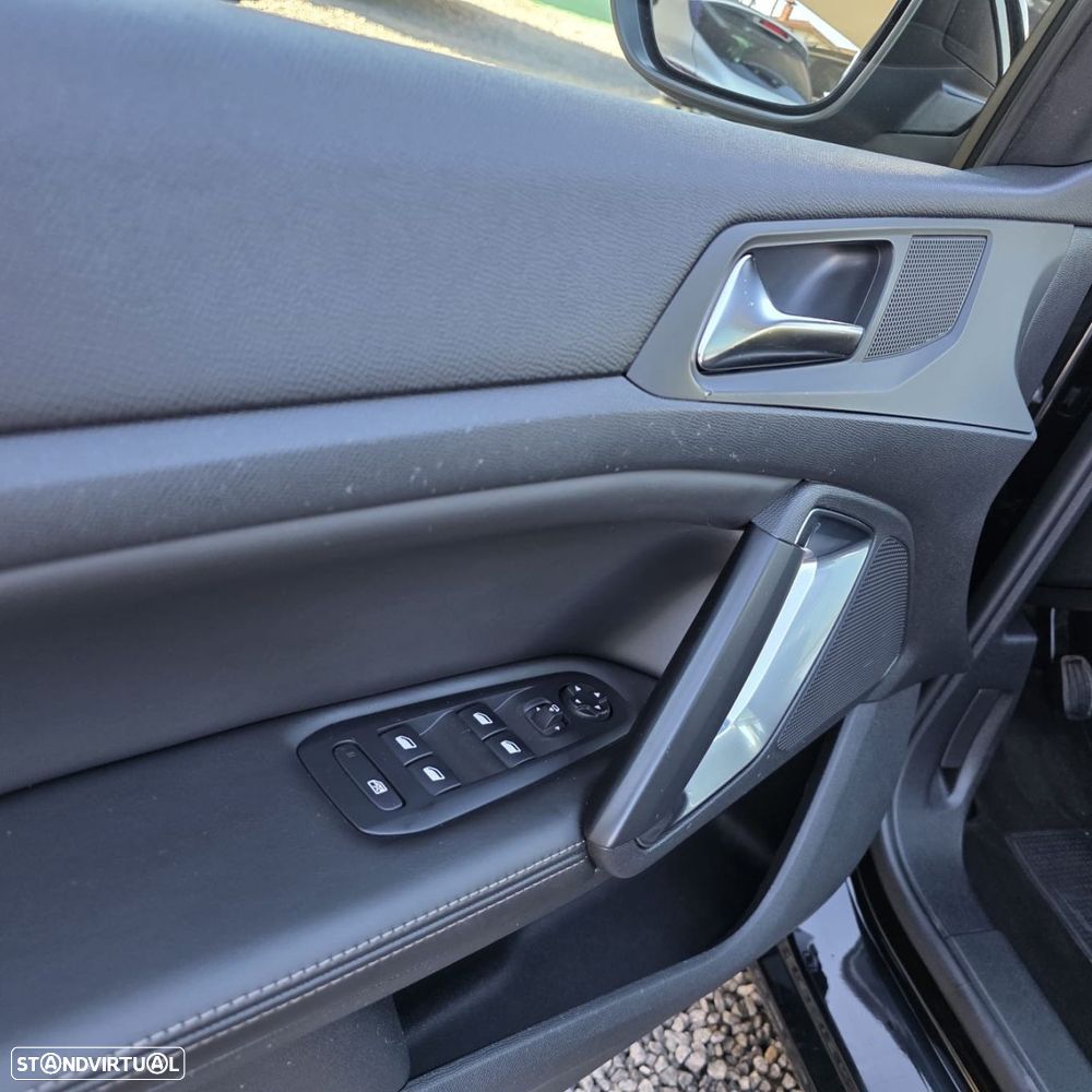 Peugeot 308 SW 1.6 e-HDi Allure J17 - 17