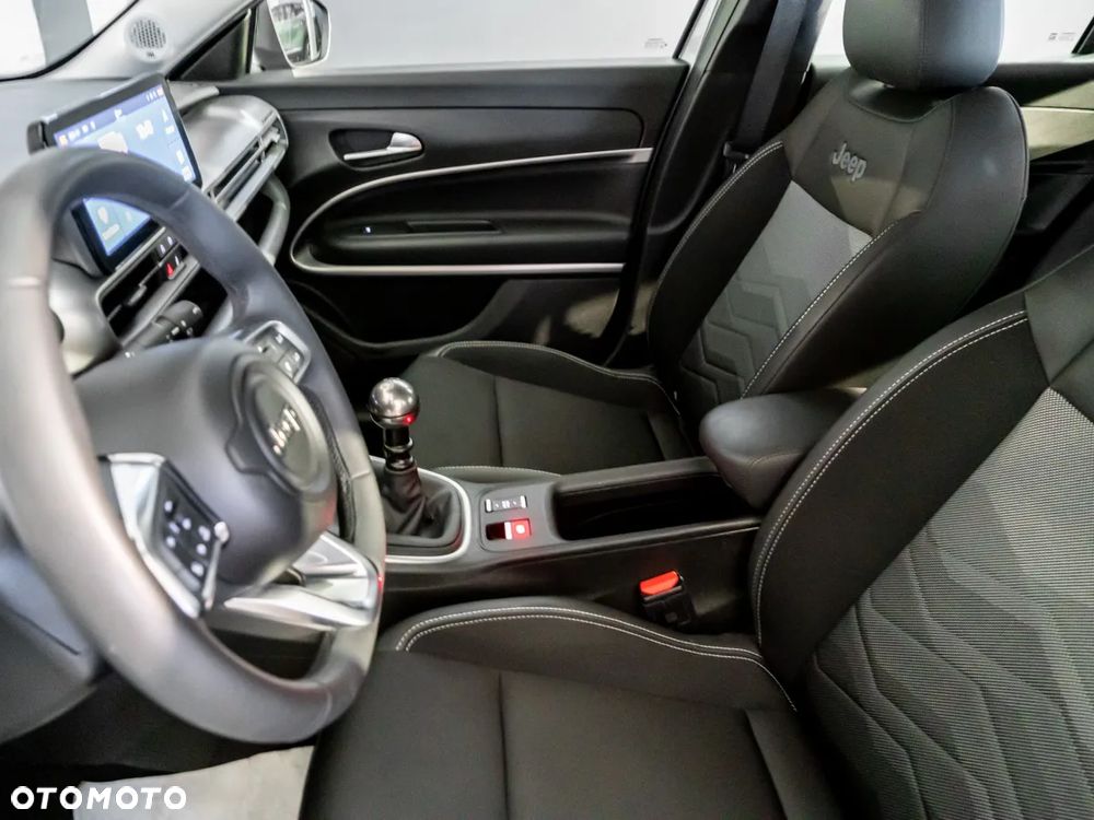 Jeep Avenger 1.2 GSE T3 Altitude FWD - 24