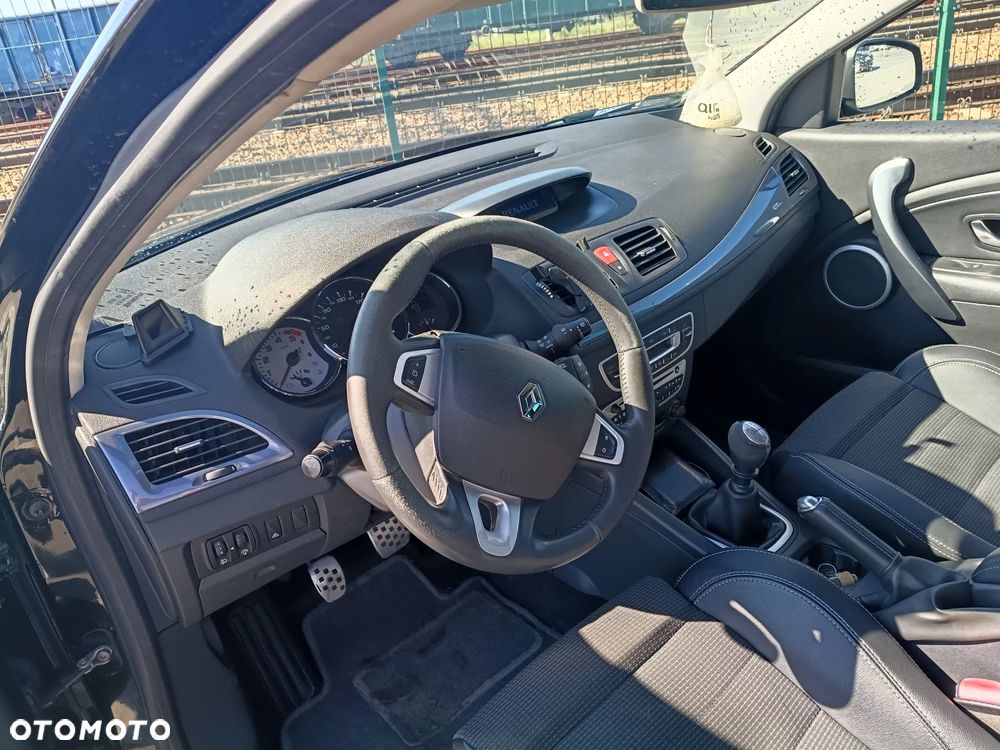 Renault Megane 1.9 dCi FAP Dynamique - 11