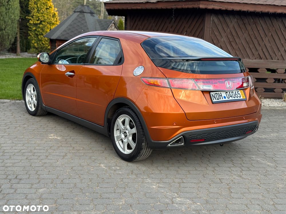 Honda Civic 1.8 Comfort - 8