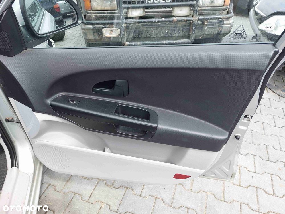 DRZWI KOMPLETNE PRAWY PRZÓD KIA CEED I 5D 9S - 9