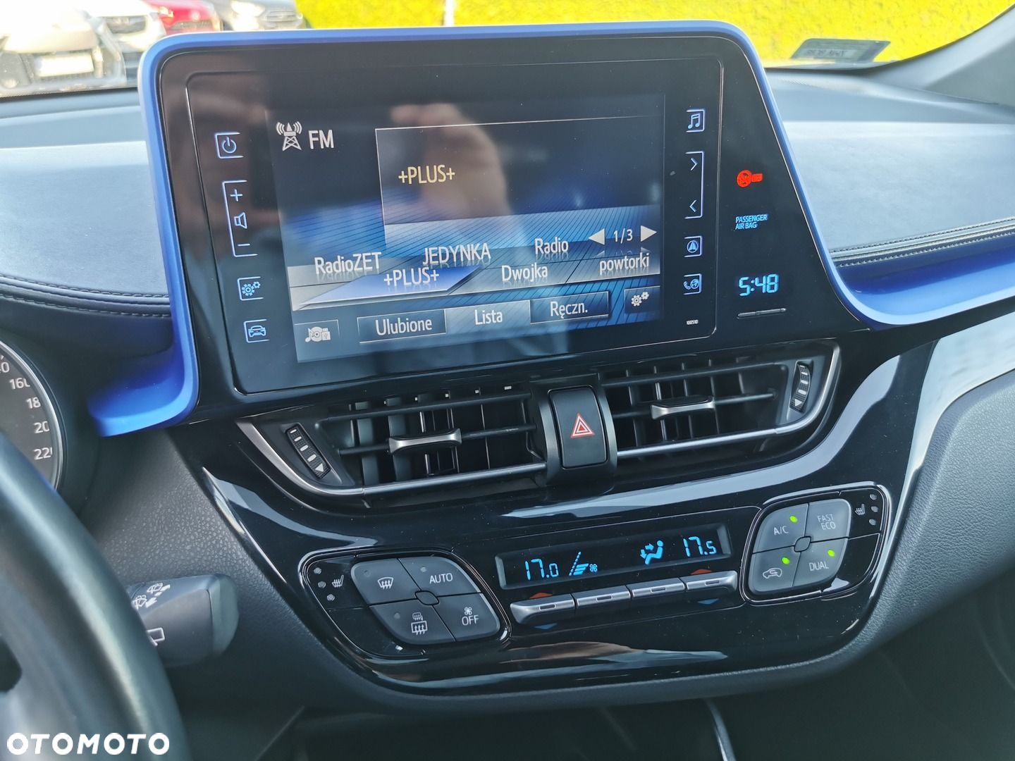 Toyota C-HR 1.2 T Dynamic - 23