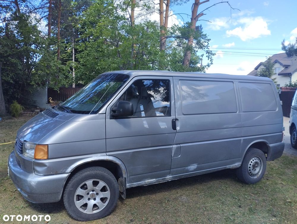 Volkswagen Transporter - 1