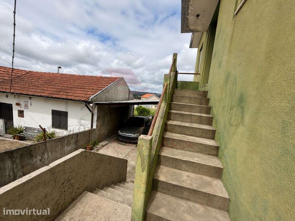 Moradia de 4 Frentes com Comércio para Venda em Campo, Valongo - Grande imagem: 4/11