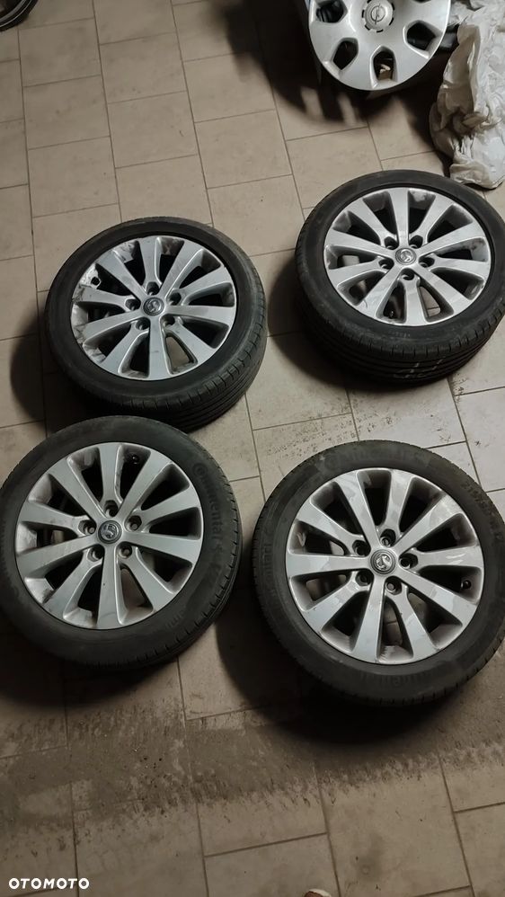 Opel Astra 1.6 CDTI Essentia - 10