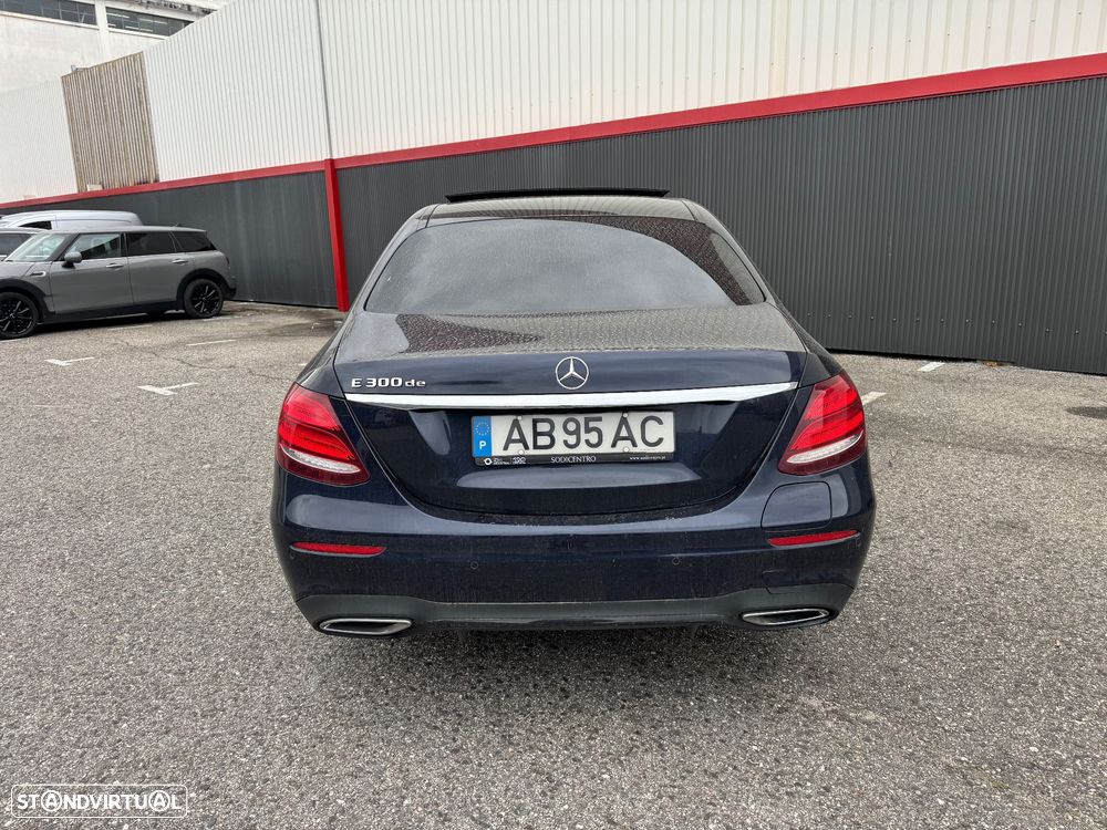 Mercedes-Benz E 300 de AMG Line - 20