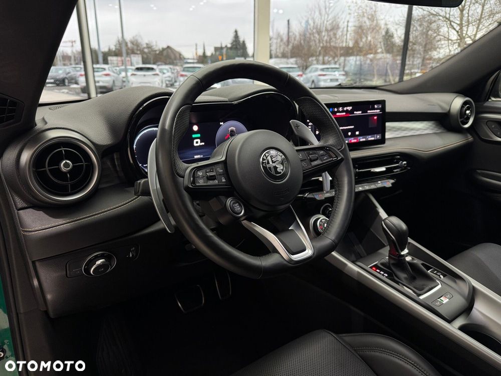 Alfa Romeo Tonale 1.5 T4 GSE mHEV Veloce DCT - 8