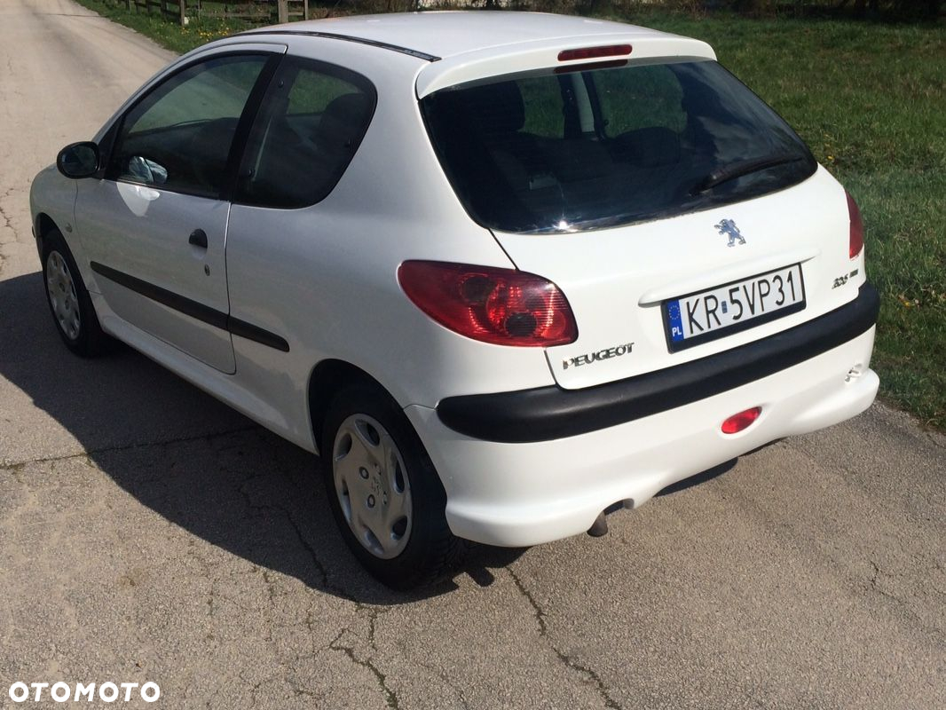 Peugeot 206 - 3