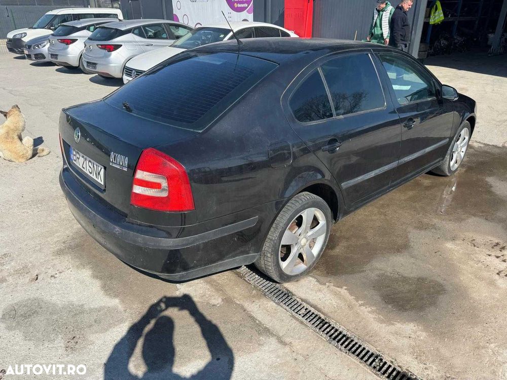 Dezmembrez Skoda Octavia 2006 2.0 benzina Automata - 7