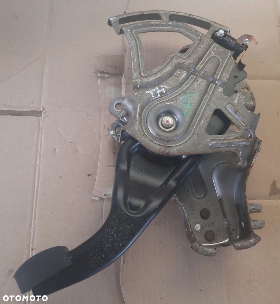 Thema II hamulec ręczny 3,0CRD Chrysler 300C II Lancia - 1