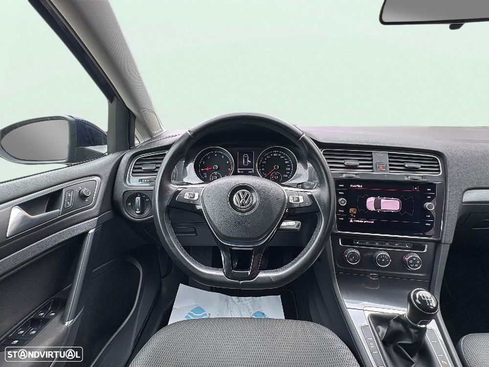 VW Golf 1.0 TSI Trendline Pack - 12