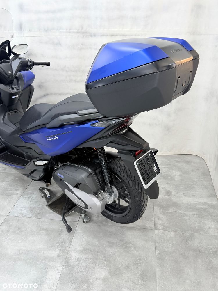 Honda NSS - 16