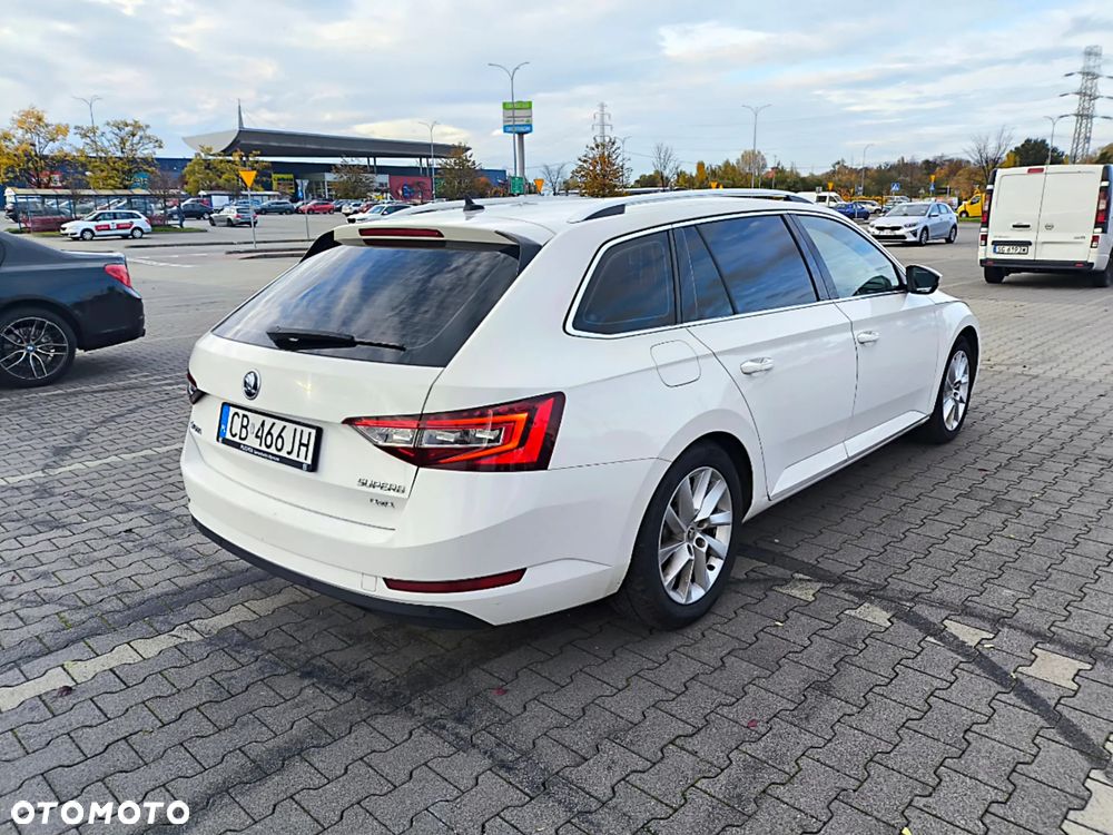 Skoda Superb 2.0 TDI 4x4 Style DSG - 7