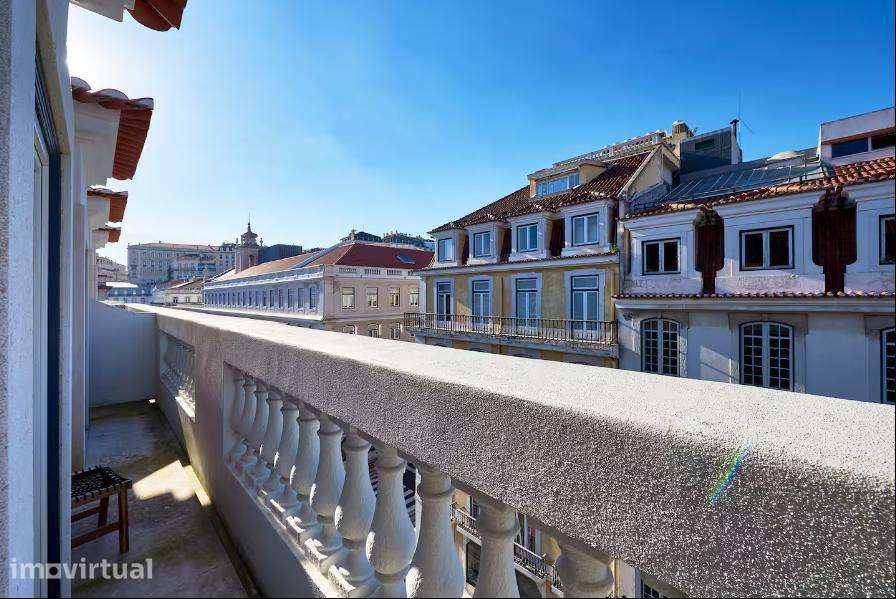 Apartamento T1 com Suíte e Varanda na Rua do Comércio em Lisboa - Grande imagem: 4/37
