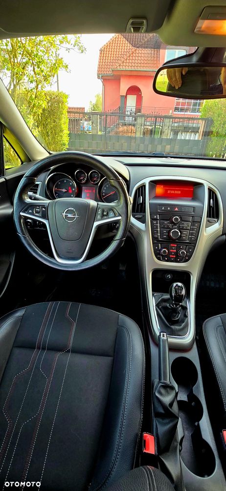 Opel Astra 1.7 CDTI DPF 150 Jahre - 11