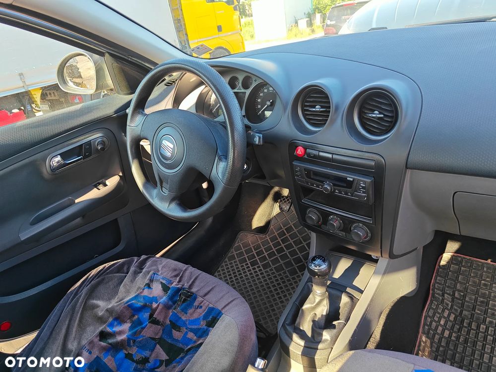 Seat Ibiza 1.4 16V Comfort Edition - 12
