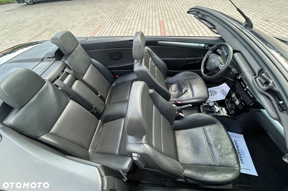 Opel Astra GTC 1.6 Cosmo - 7