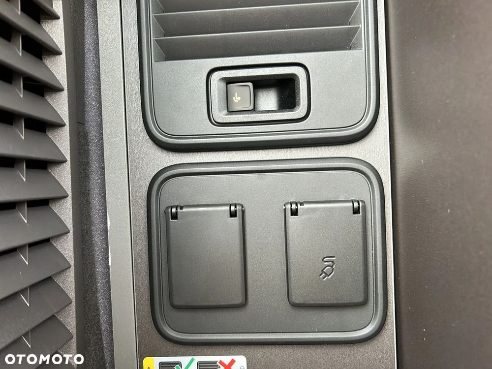 Volkswagen California - 35