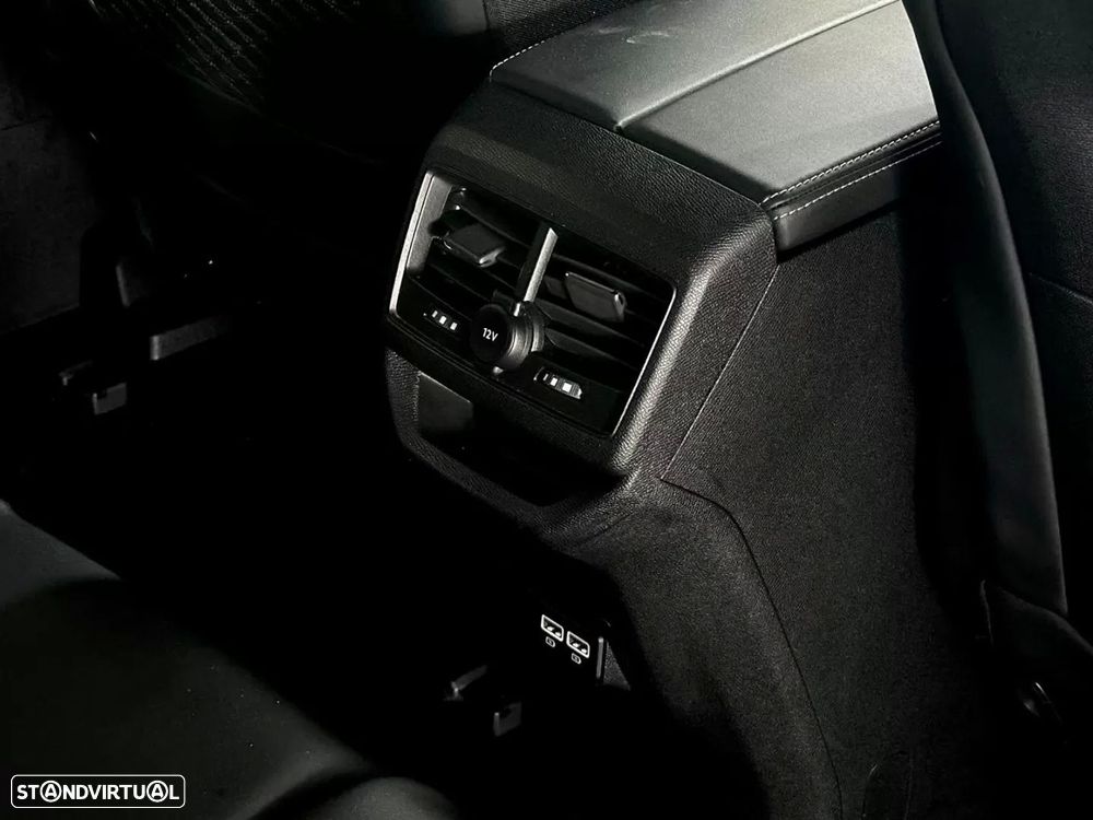 Peugeot 3008 1.5 BlueHDi GT EAT8 - 17