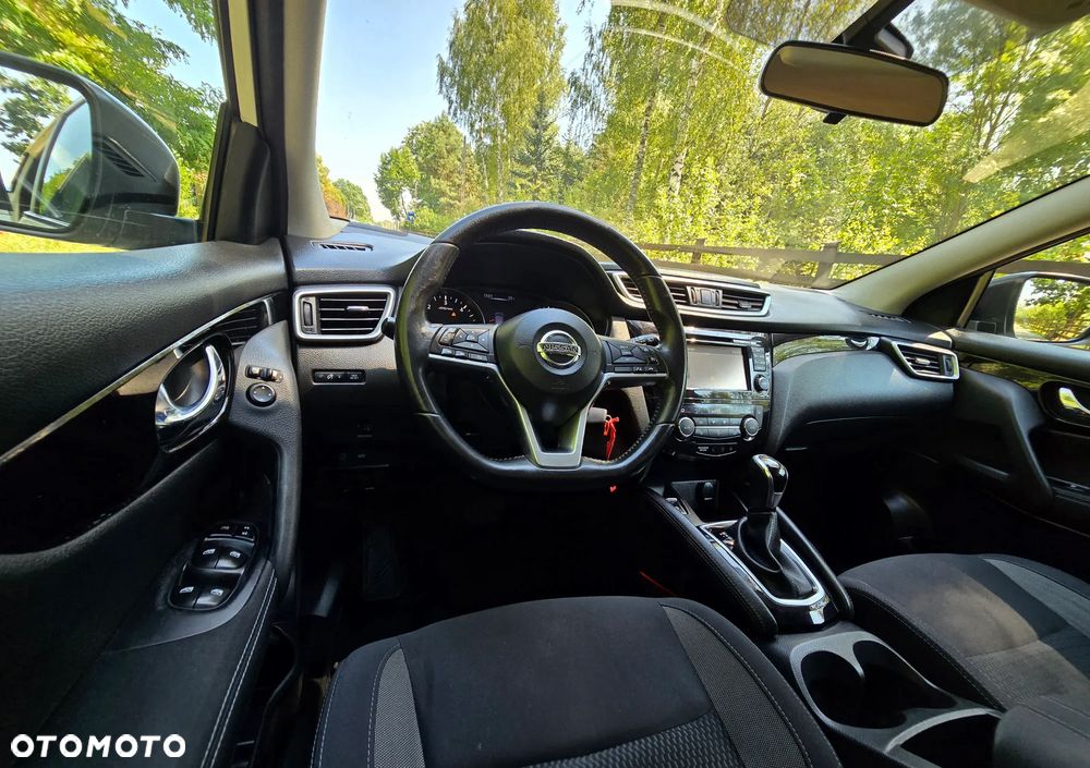 Nissan Qashqai 1.6 DCi Xtronic TEKNA - 40