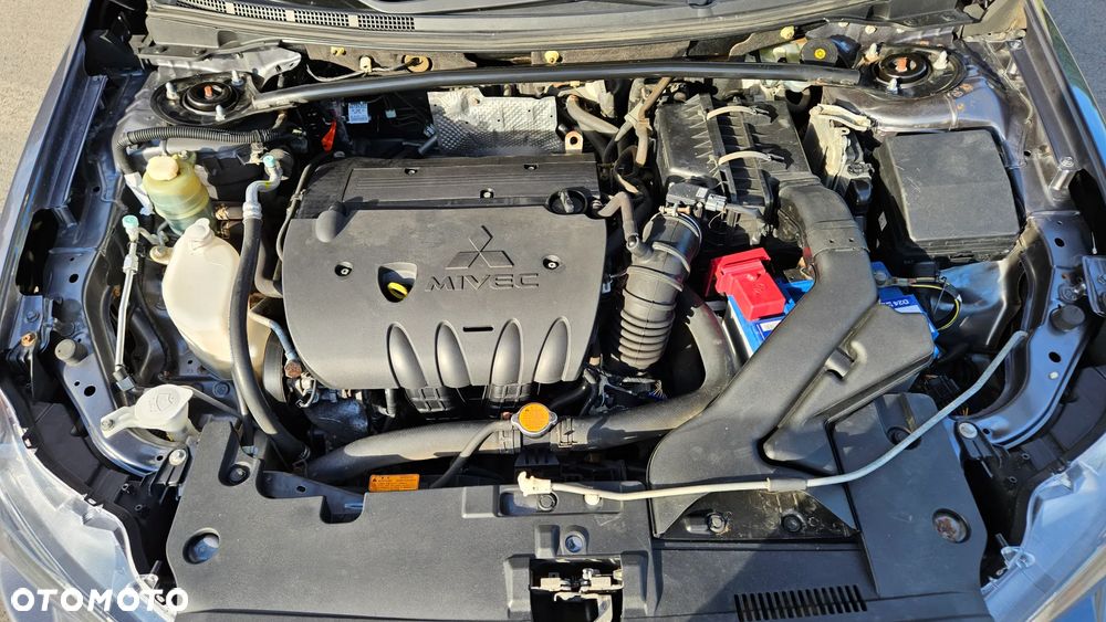 Mitsubishi Lancer 1.8 Intense - 34