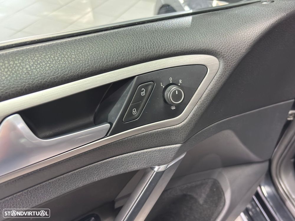 VW Golf 1.2 TSi Confortline - 24