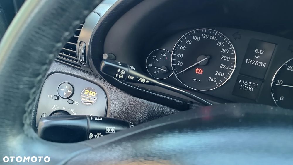 Mercedes-Benz Klasa C 180 Kompressor Avantgarde - 25