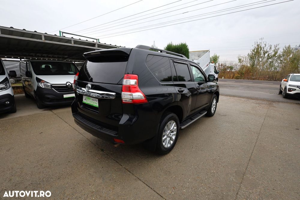 Toyota Land Cruiser 2.8 D-4D Automatik Comfort - 7