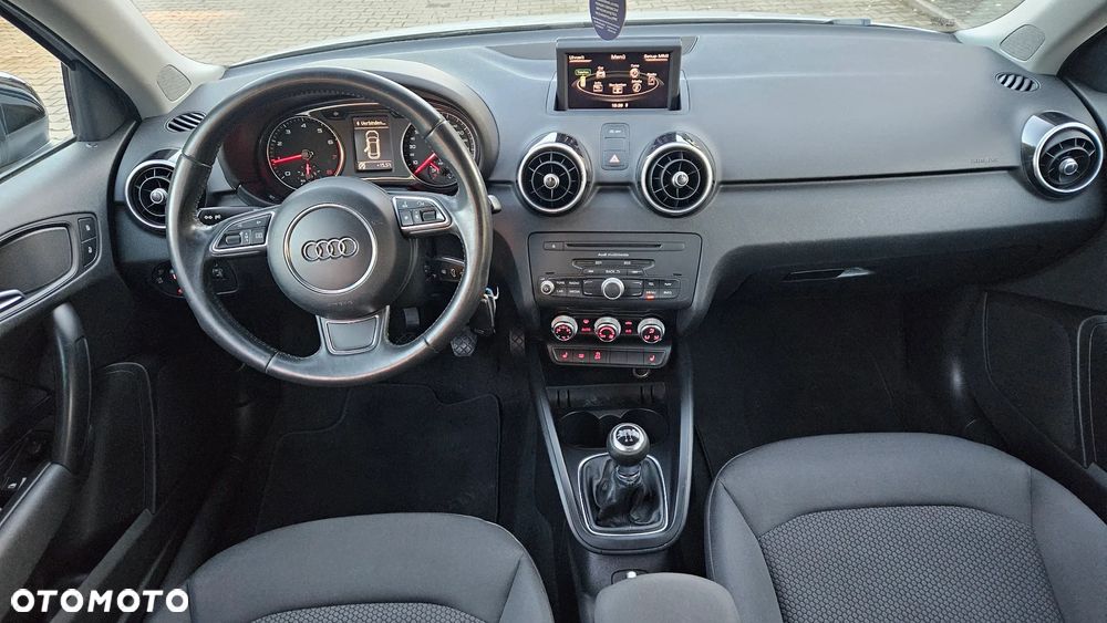 Audi A1 Sportback 1.2 TFSI S line edition - 18