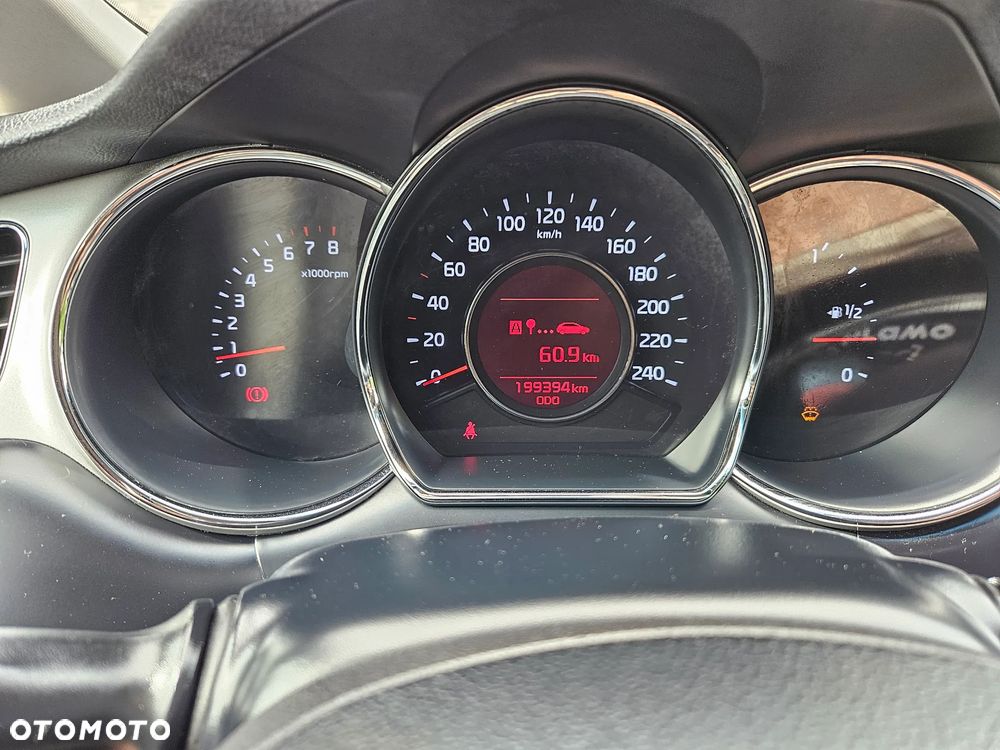 Kia Ceed 1.6 GDI Dream Team Edition - 12