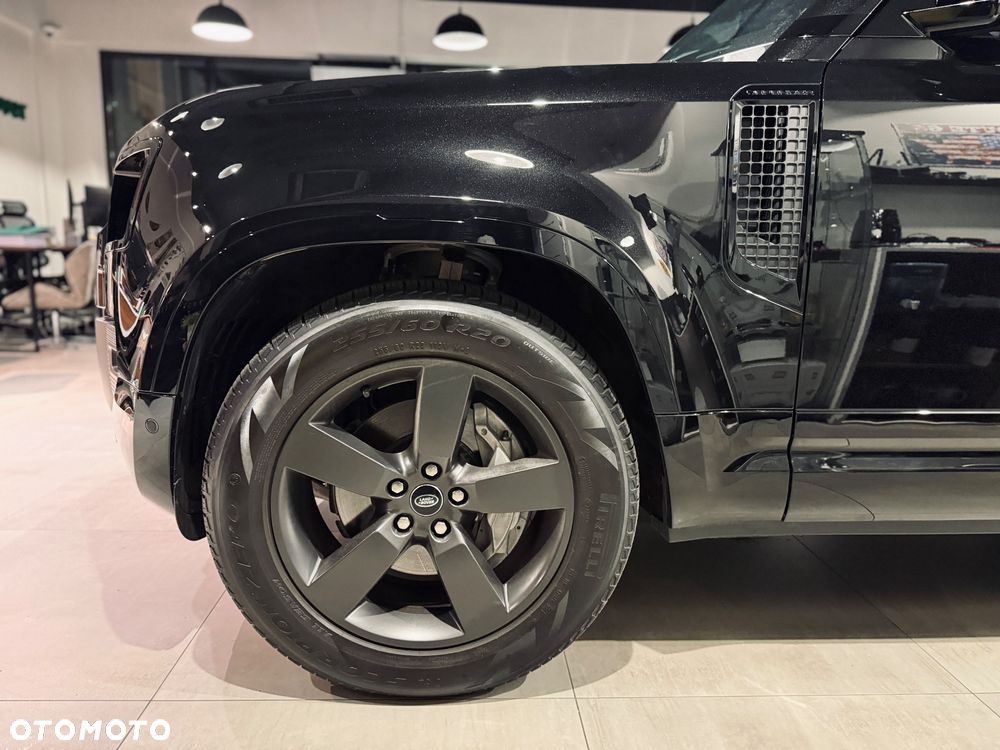 Land Rover Defender 3.0 D300 mHEV HSE - 11