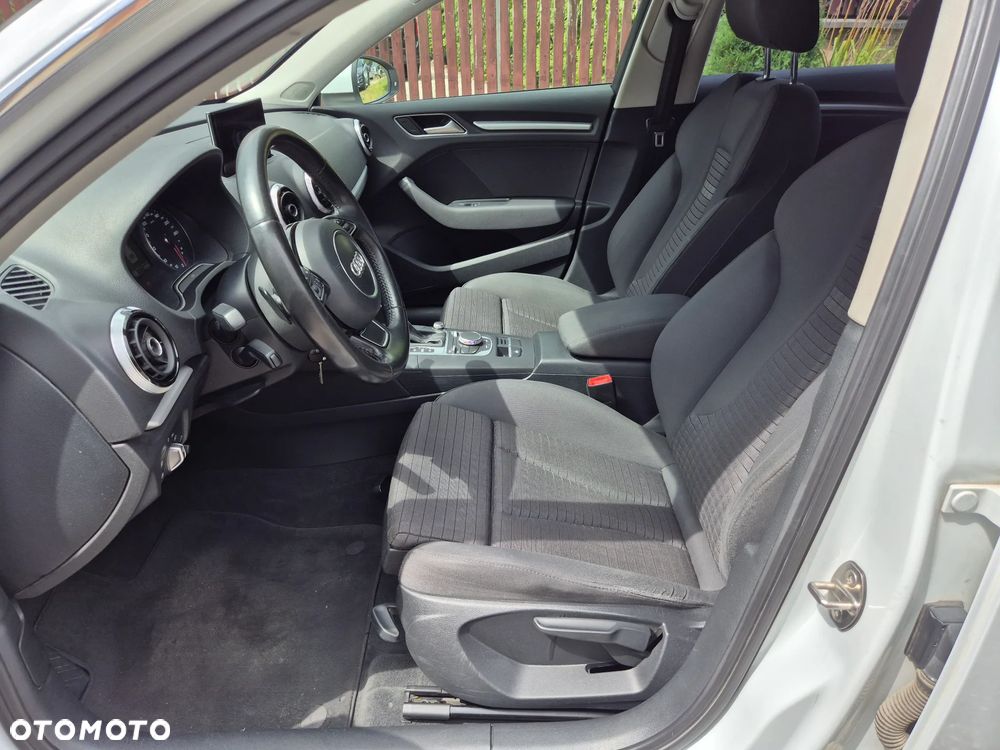 Audi A3 Sportback 2.0 TDI S tronic Attraction - 8