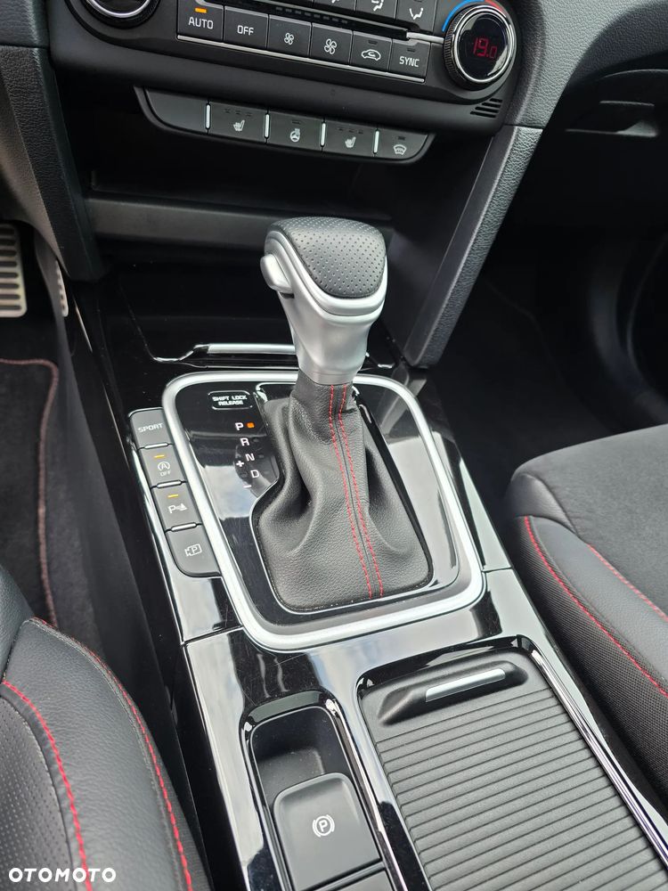 Kia ProCeed 1.6 T-GDI DCT7 OPF GT - 27