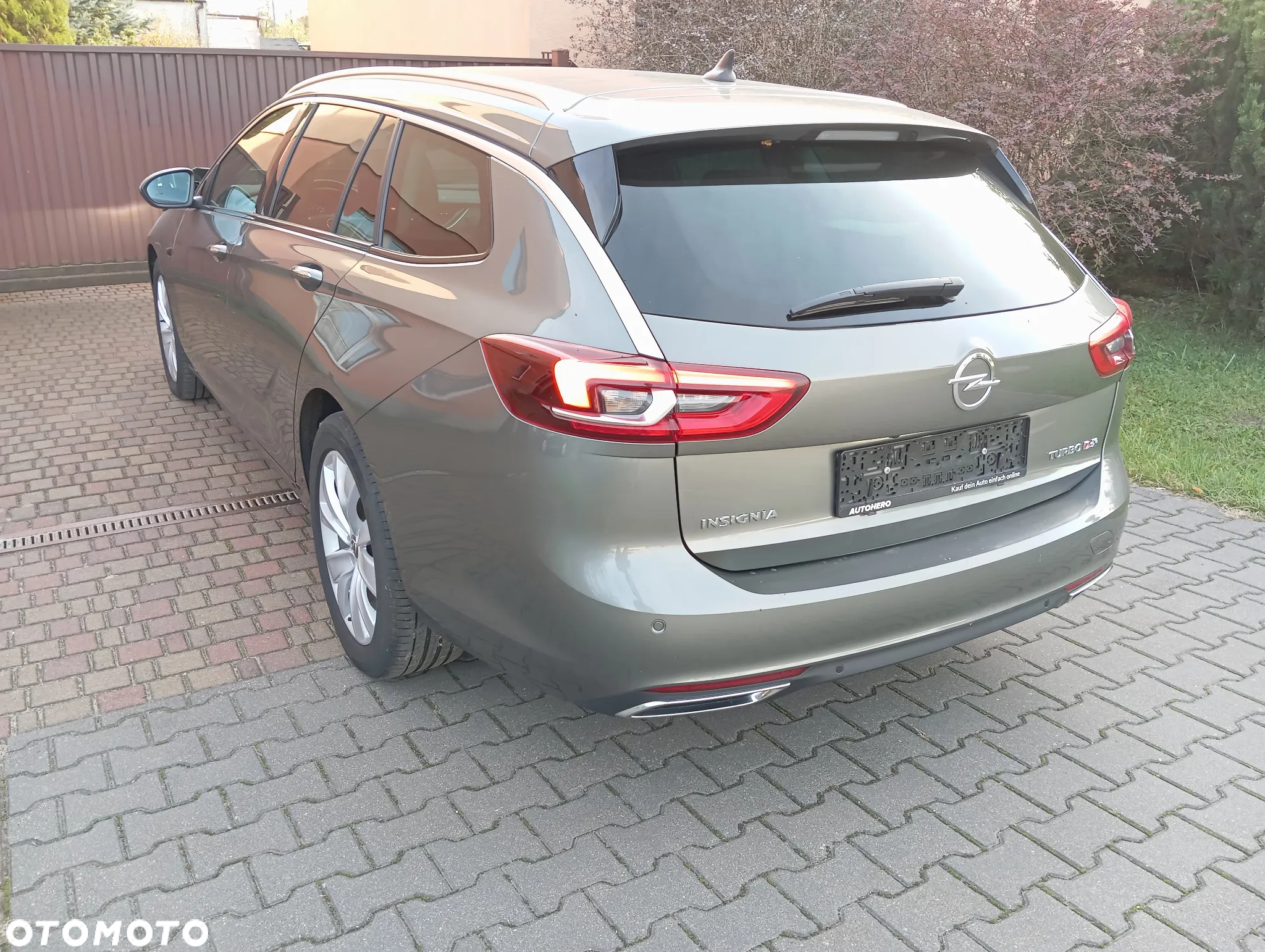 Opel Insignia Sports Tourer 2.0 BiTurbo Diesel 4x4 Business Innovation - 4