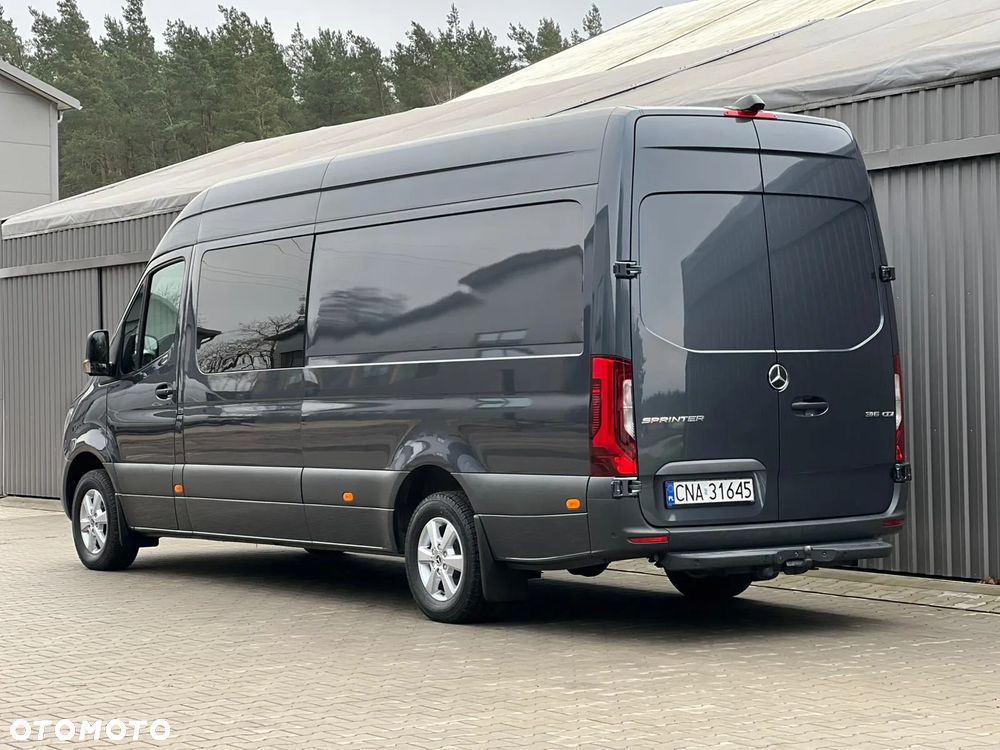 Mercedes-Benz Sprinter - 4