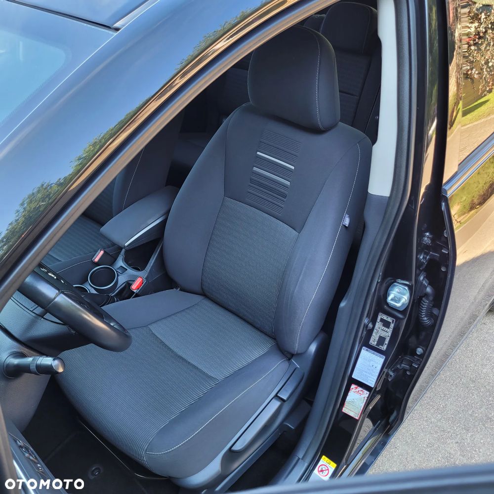 Toyota Verso 1.6 D-4D 5-Sitzer Start/Stop Executive - 16